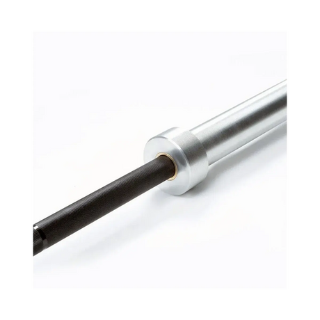 Force USA Freedom Barbell 15 kg – 2.10 m long, chrome-plated Olympic bar with a 25 mm grip diameter and deep knurling.
